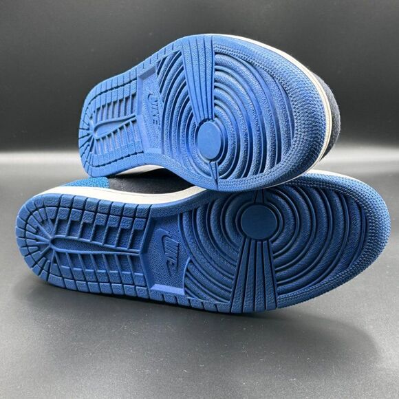 Air Jordan 1 Ultra High 'Royal' - Picture 7 of 9